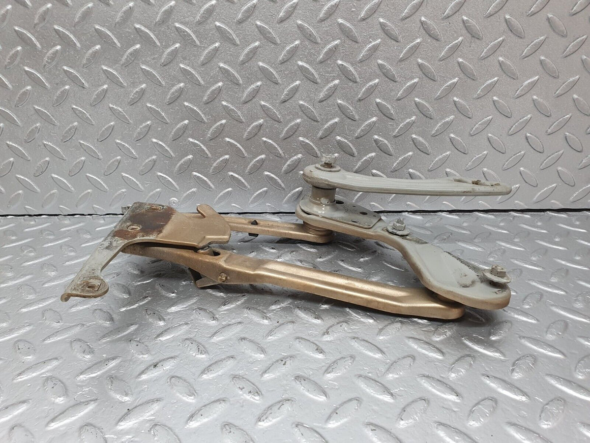 41438 Mercedes-Benz W124 200E Bonnet Hinge Left Side A1248870974 A1248800128
