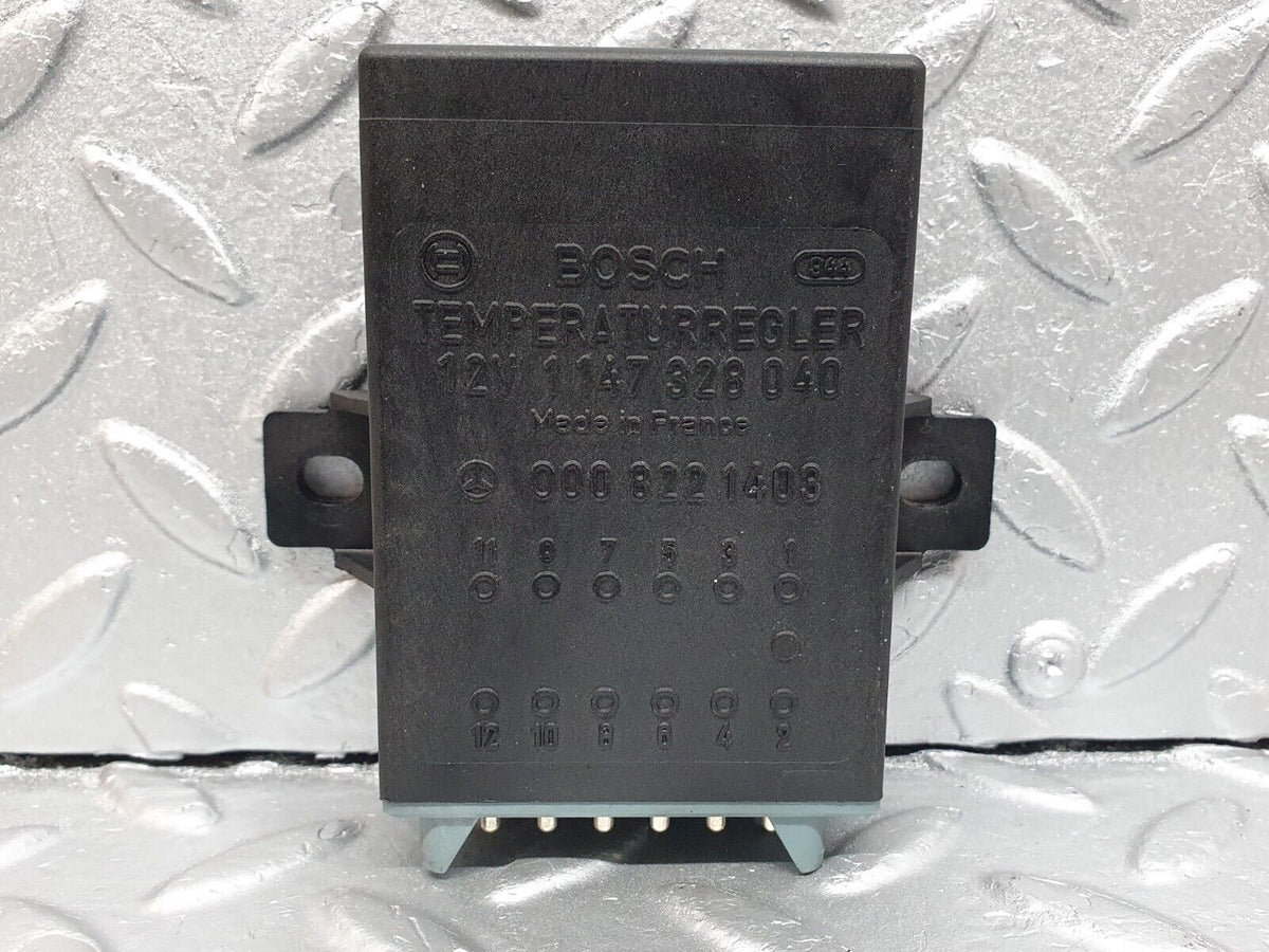 40884 Mercedes-Benz W126 300SE Heating Control Unit Bosch A0008221403 A1147328040