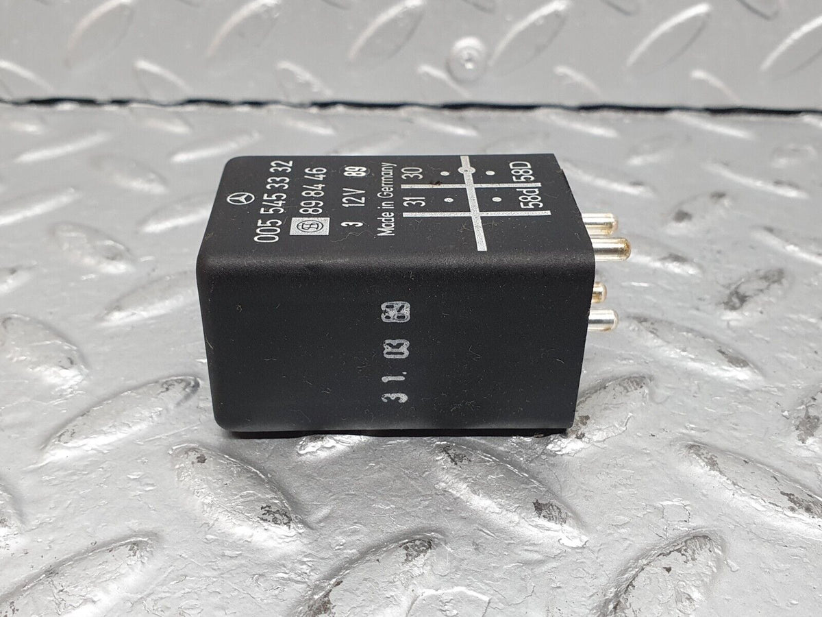 41098 Mercedes-Benz W126 300SE Light Control Relay A0055453332
