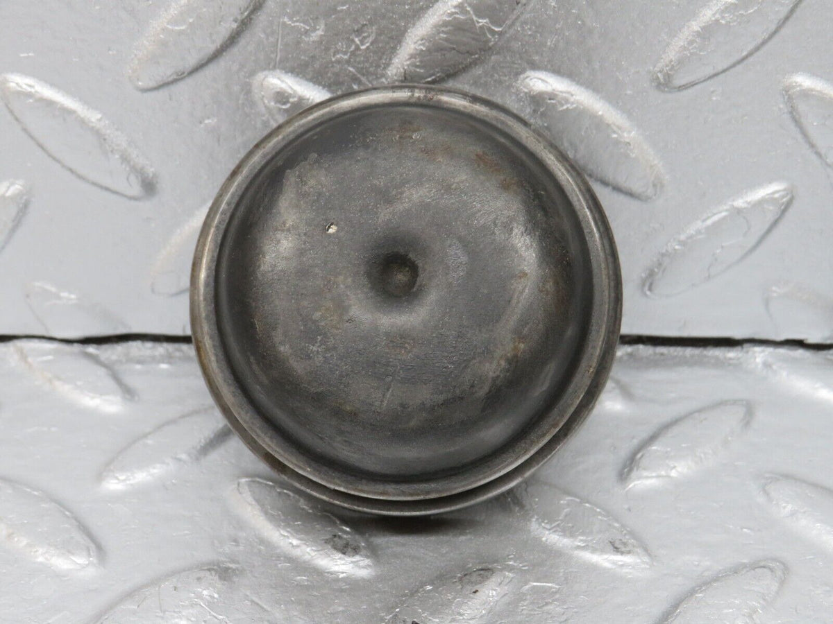 40667 Mercedes-Benz W123 300D Wheel Hub Locking Cap Sets