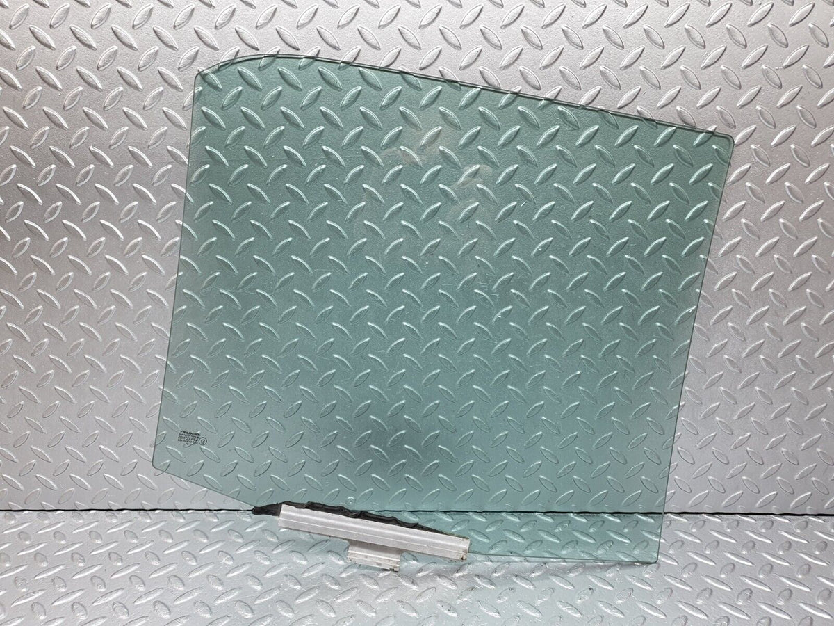 41406 Mercedes-Benz W124 200E Rear Left Door Window Glass