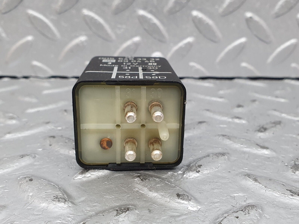 41098 Mercedes-Benz W126 300SE Light Control Relay A0055453332