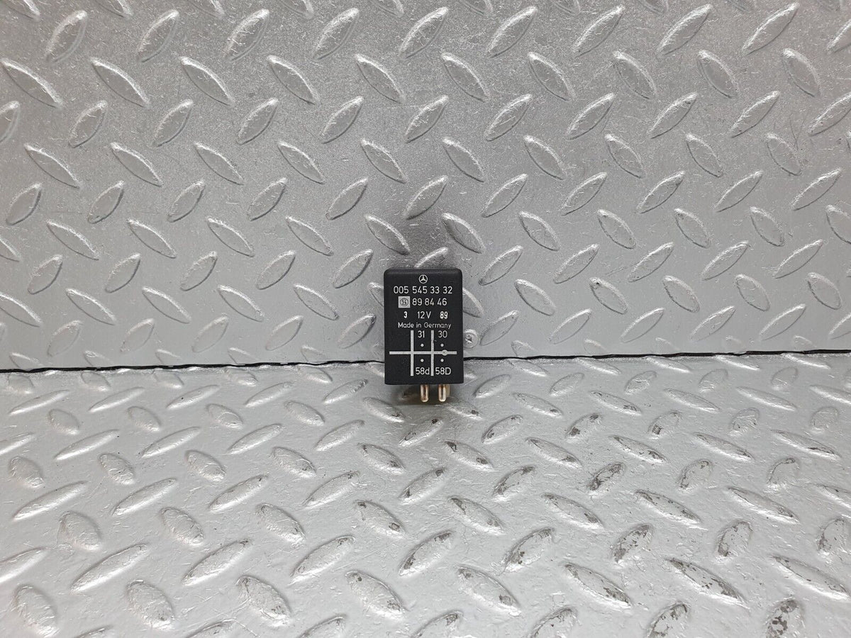 41098 Mercedes-Benz W126 300SE Light Control Relay A0055453332