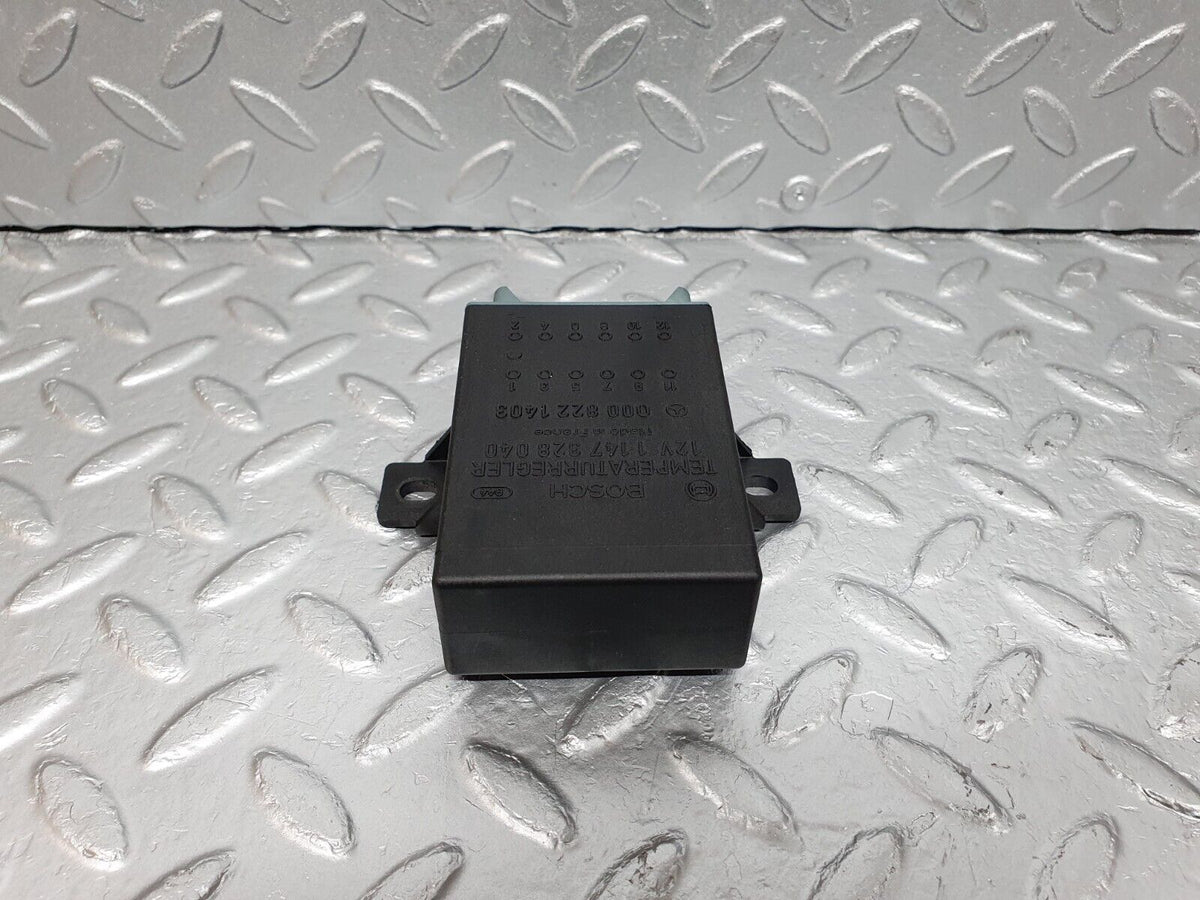 40884 Mercedes-Benz W126 300SE Heating Control Unit Bosch A0008221403 A1147328040