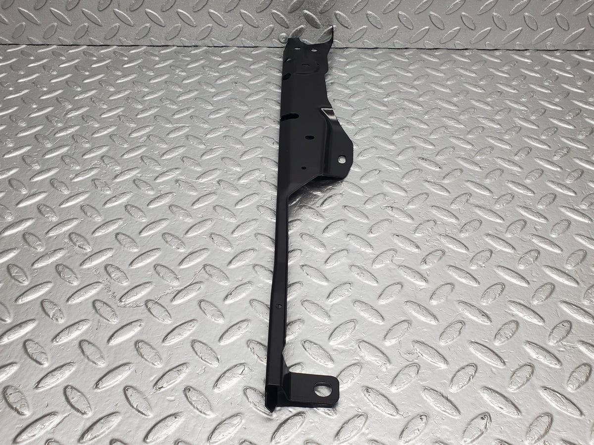 48017 Mercedes-Benz R230 350SL Coupe Window Seal Rail Rear Right