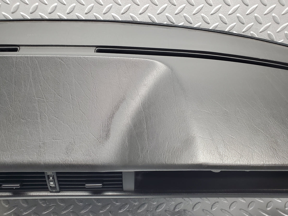 49402 Mercedes-Benz A124 320E Cabriolet Dashboard Black A1246890116