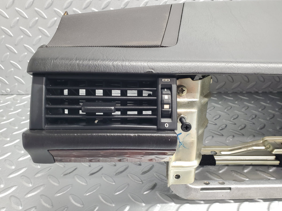 49402 Mercedes-Benz A124 320E Cabriolet Dashboard Black A1246890116