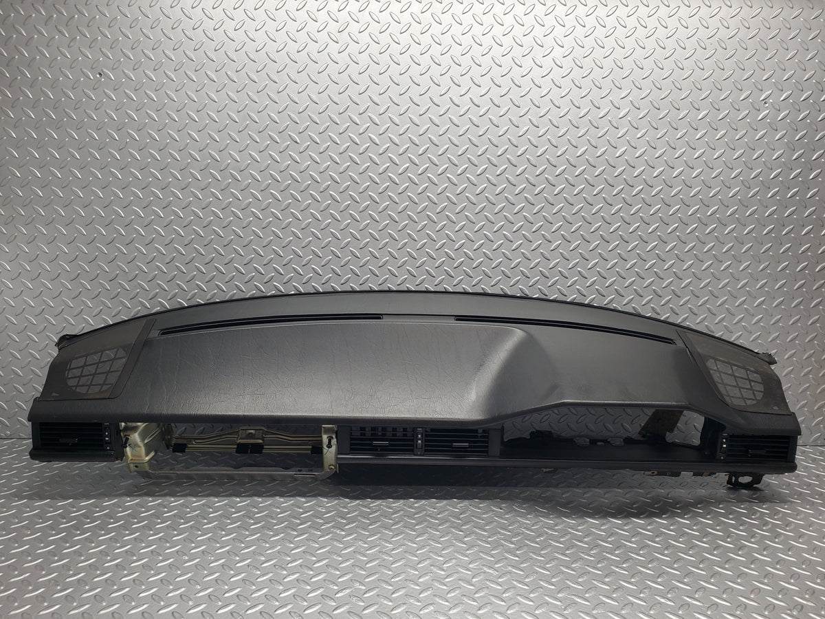 49402 Mercedes-Benz A124 320E Cabriolet Dashboard Black A1246890116
