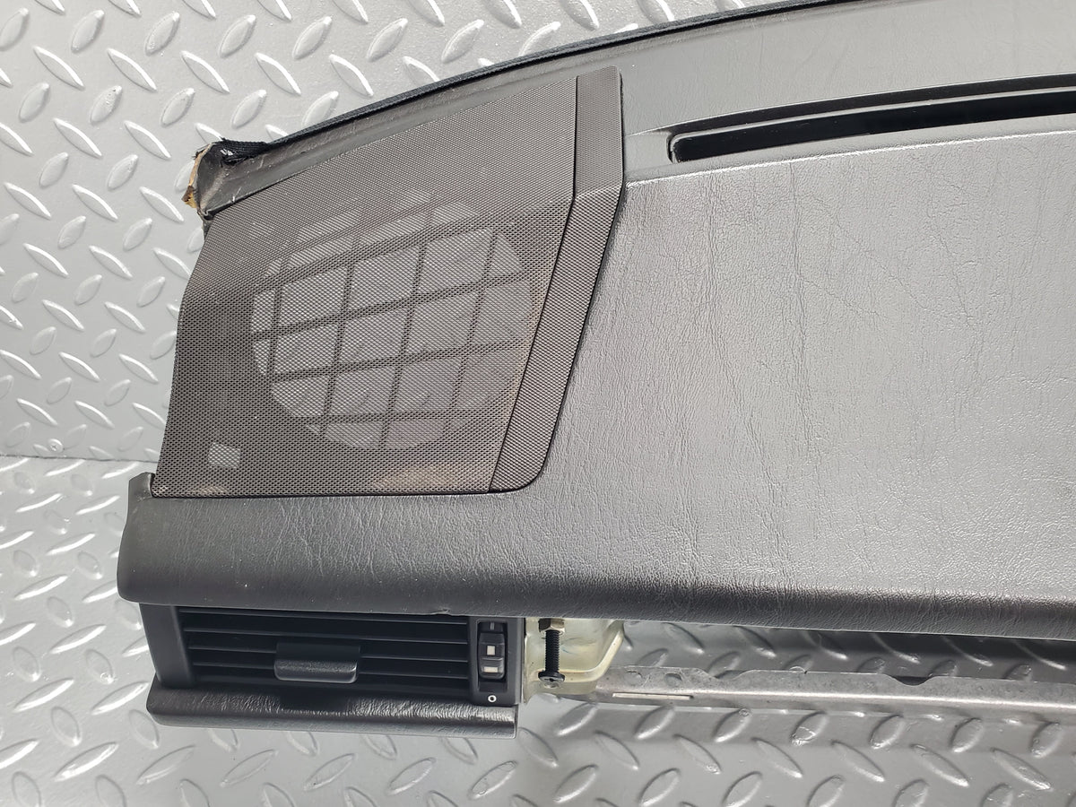 49402 Mercedes-Benz A124 320E Cabriolet Dashboard Black A1246890116