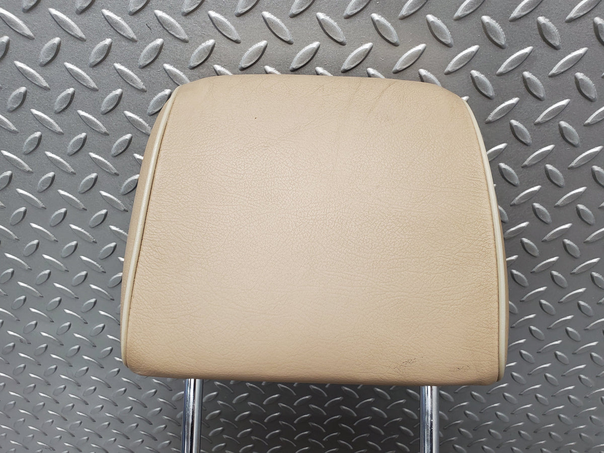 49429 Mercedes-Benz A124 320E Cabriolet Front Left Seat Leather Beige