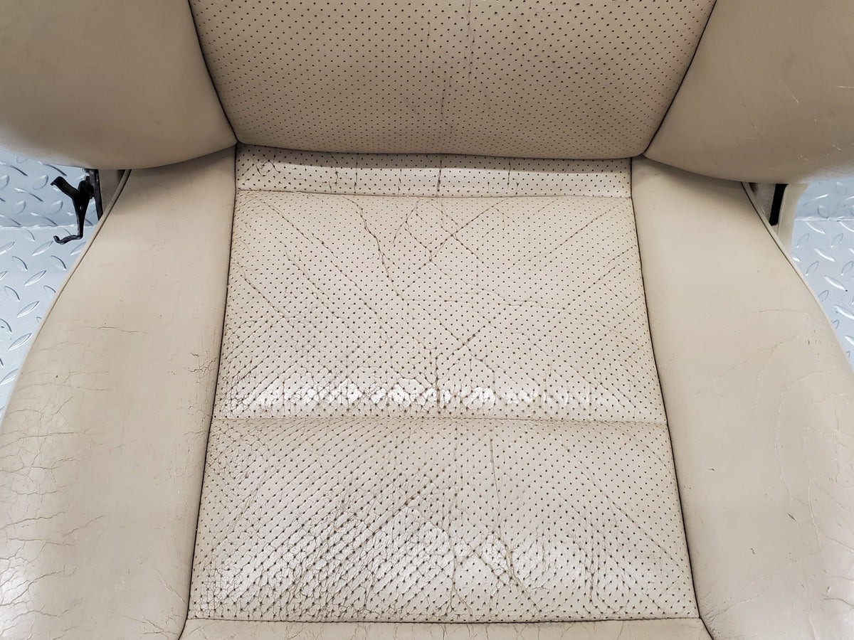 49429 Mercedes-Benz A124 320E Cabriolet Front Left Seat Leather Beige
