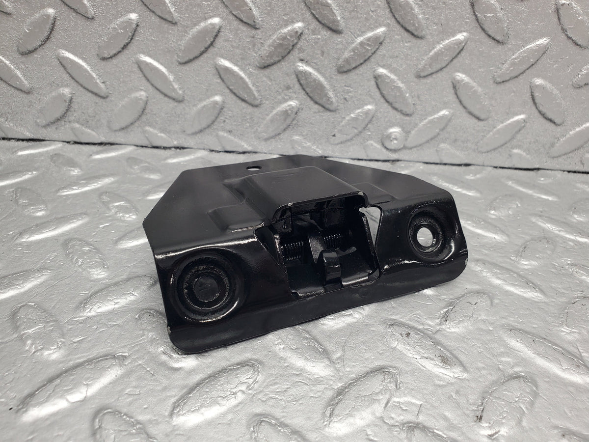 49887 Mercedes-Benz R107 380SL Trunk Boot Lock Latch A1137500285