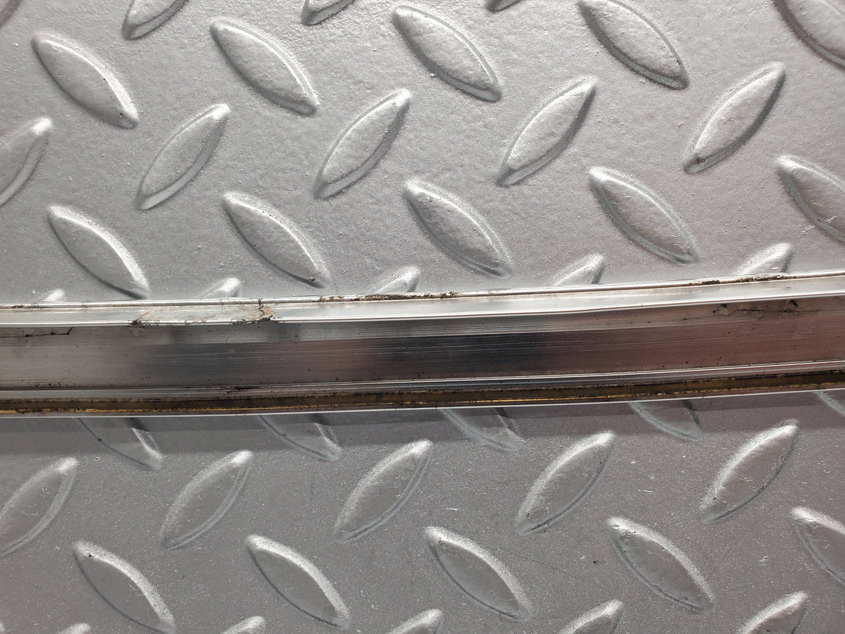 49913 Mercedes-Benz R107 380SL Front Windscreen Chrome Frame