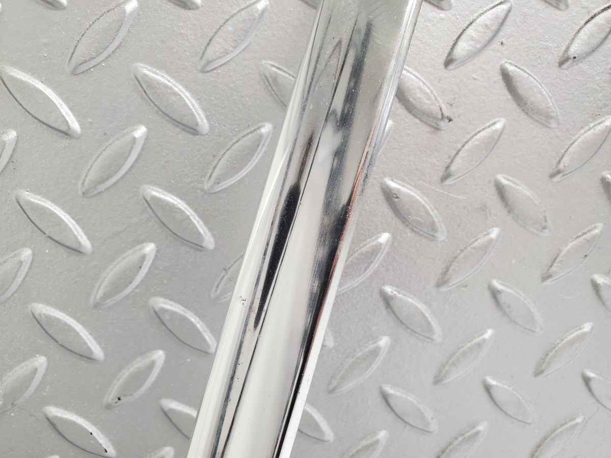 49913 Mercedes-Benz R107 380SL Front Windscreen Chrome Frame
