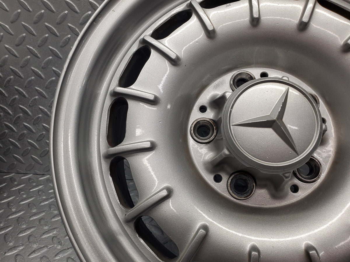 49976 Mercedes-Benz R107 380SL Alloy Wheel Set Mexican Hat 6.5Jx14H2 ET30 A1264002102