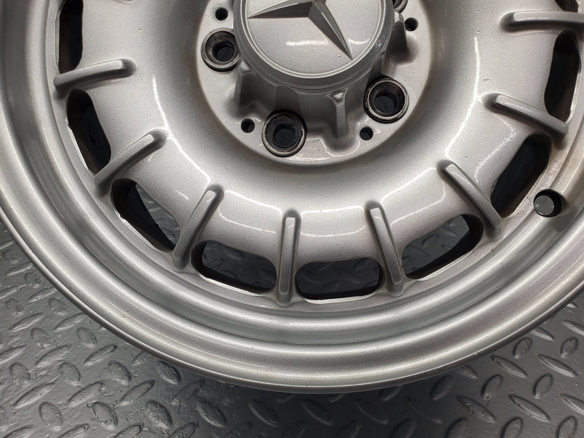 49976 Mercedes-Benz R107 380SL Alloy Wheel Set Mexican Hat 6.5Jx14H2 ET30 A1264002102