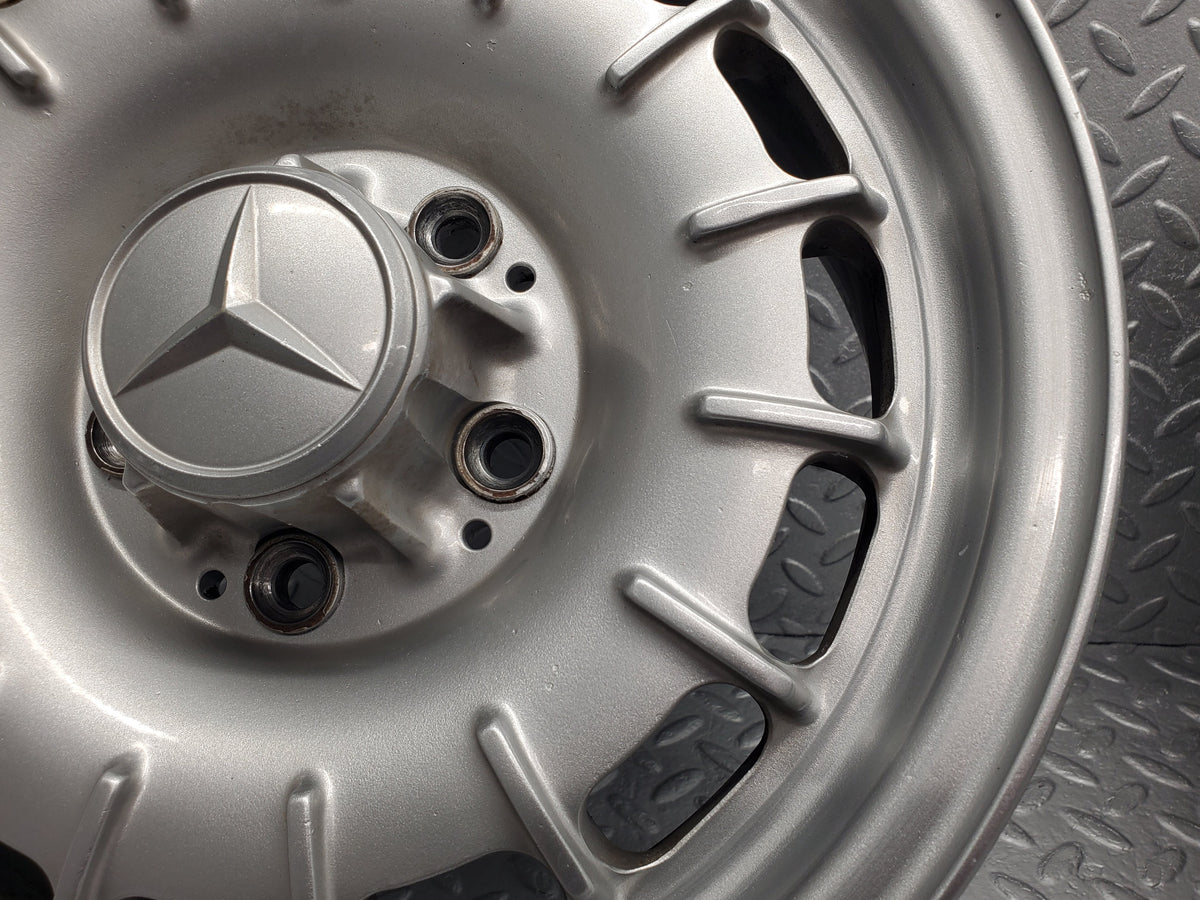 49976 Mercedes-Benz R107 380SL Alloy Wheel Set Mexican Hat 6.5Jx14H2 ET30 A1264002102