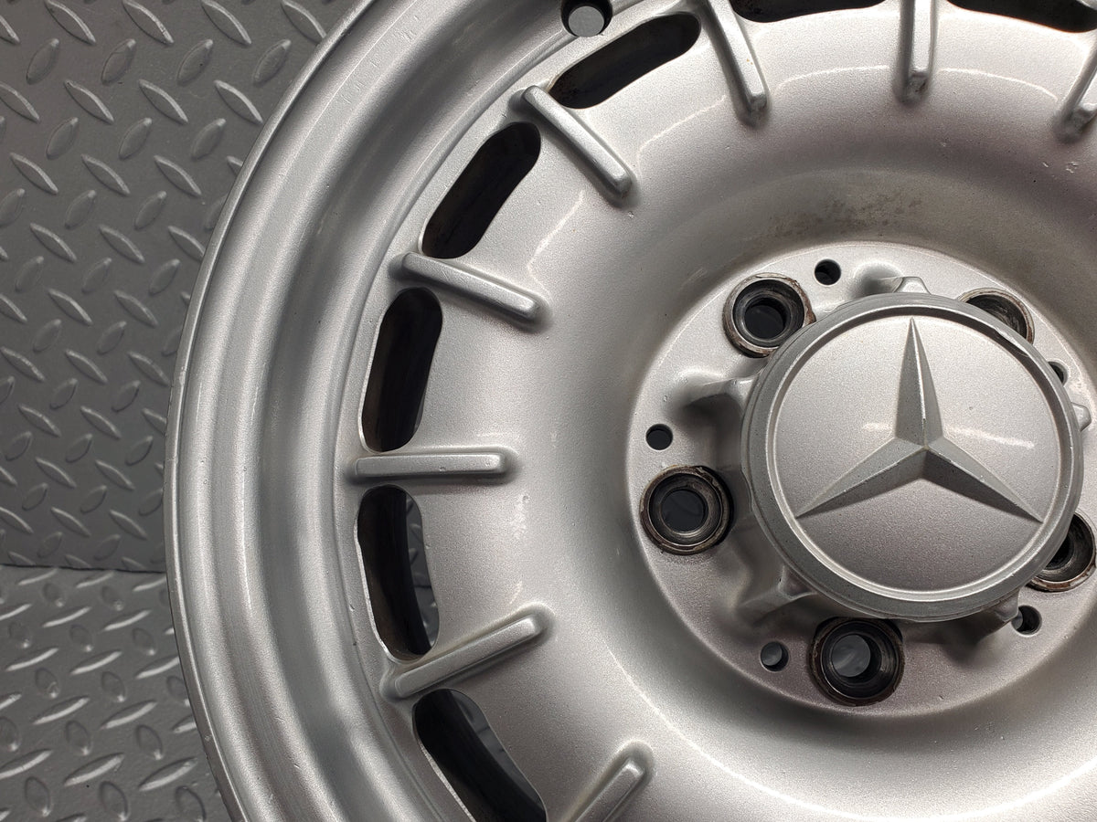 49976 Mercedes-Benz R107 380SL Alloy Wheel Set Mexican Hat 6.5Jx14H2 ET30 A1264002102