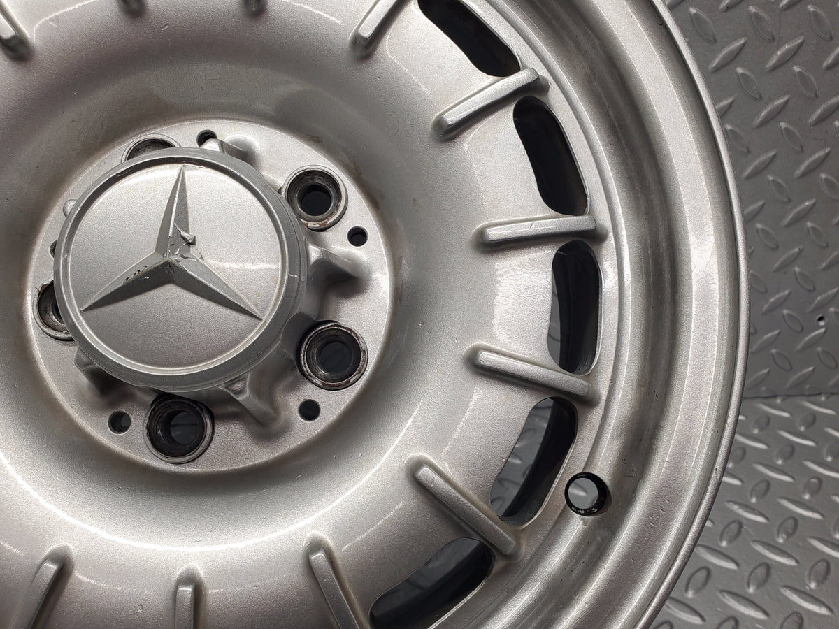 49976 Mercedes-Benz R107 380SL Alloy Wheel Set Mexican Hat 6.5Jx14H2 ET30 A1264002102