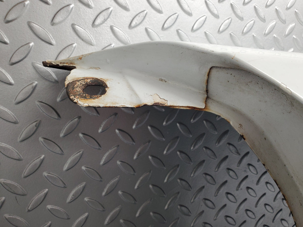 50184 Mercedes-Benz R107 SL Front Right Wing Fender