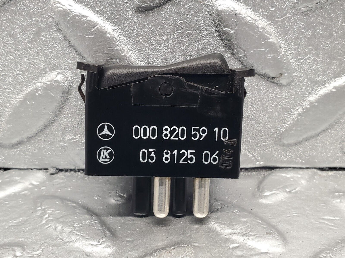 47497 Mercedes-Benz C126 500SEC Coupe Interior Light Switch A0008205910