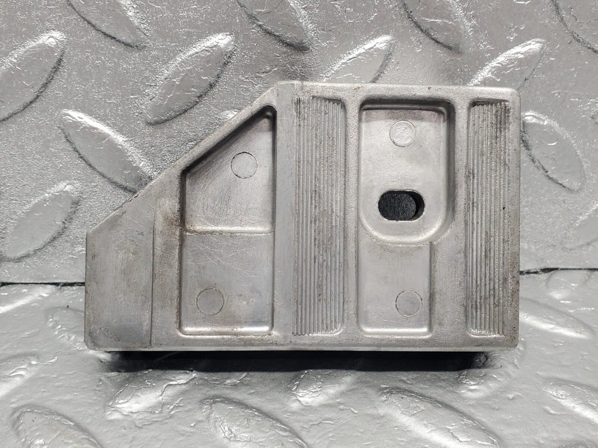 48310 Mercedes-Benz C126 Coupe Door Window Guide Bracket A1267250332