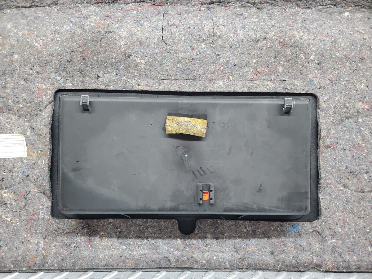 44696 Mercedes-Benz W124 220E Parcel Shelf With Speakers Grey A1246900249