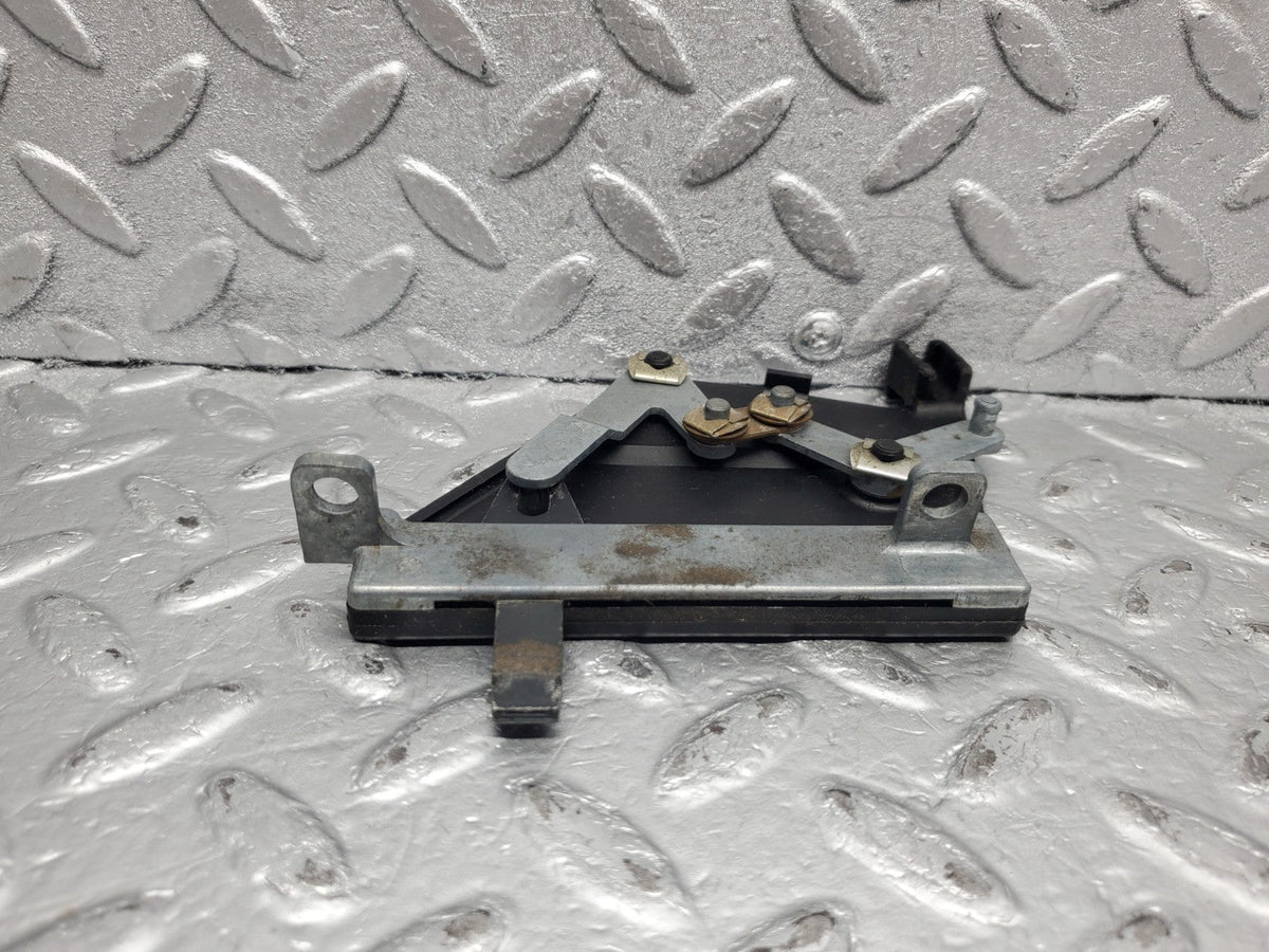 51359 Mercedes-Benz C107 R107 Air Vent Control Lever Right A1078300485