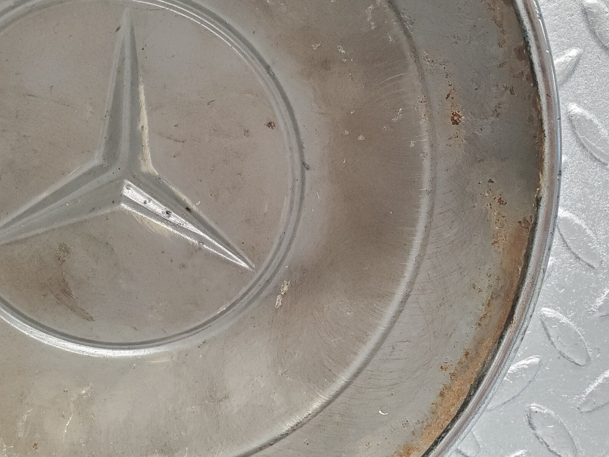 48383 Mercedes-Benz Chrome Wheel Hub Cap