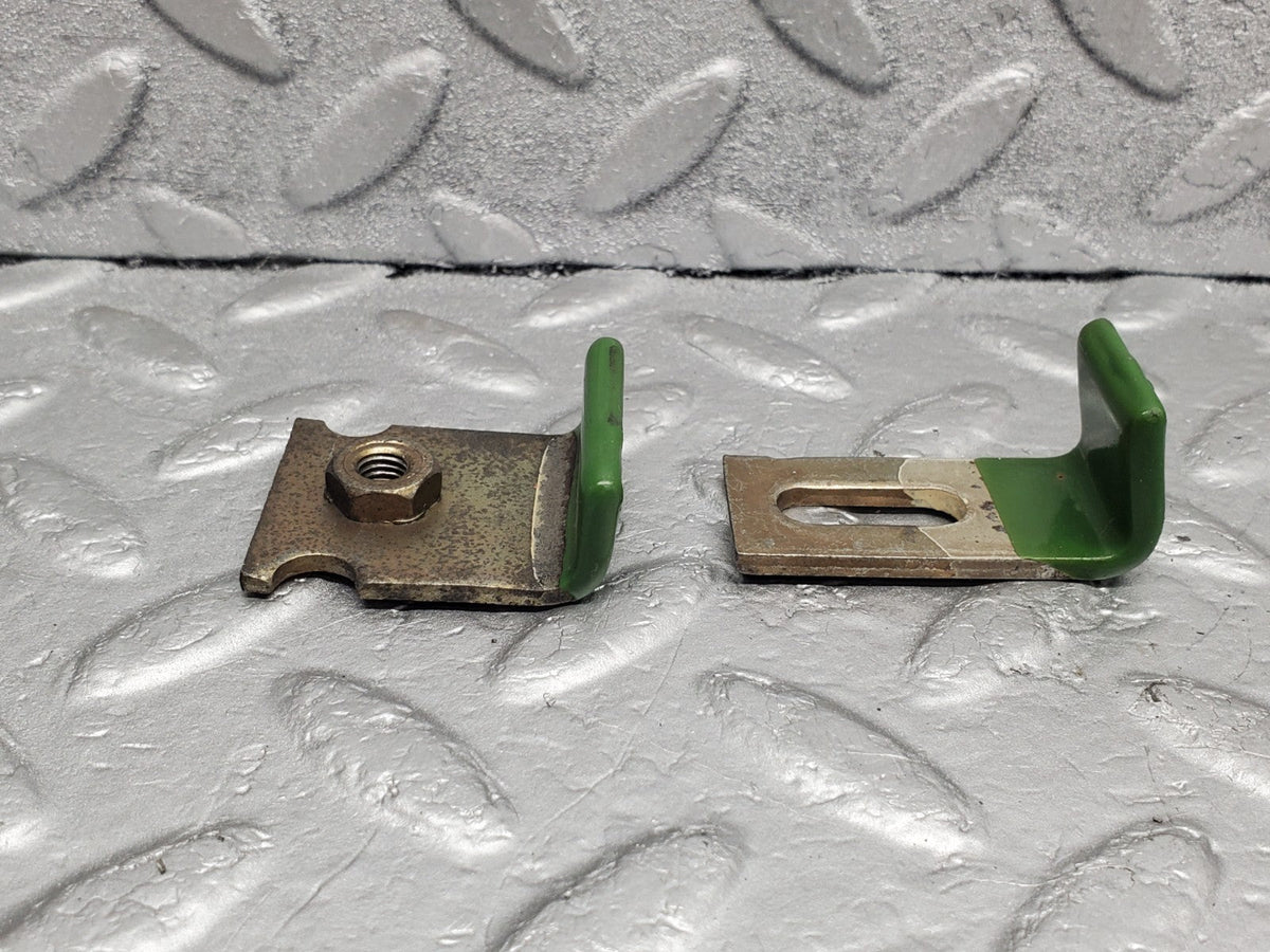 49548 Mercedes-Benz C107 R107 Window Stop Plate 2x