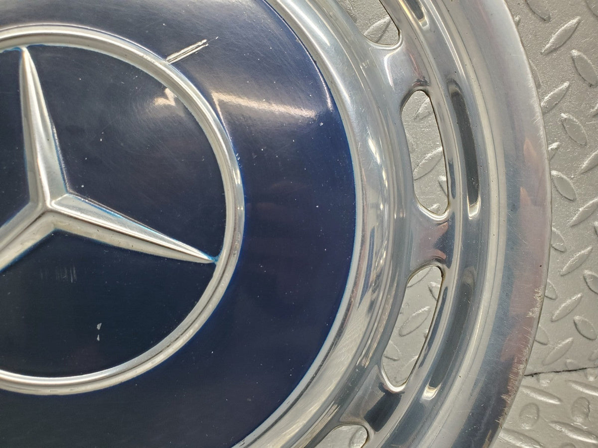 50854 Mercedes-Benz W108 280SE 3.5 Wheel Trim Hub Cap 14"