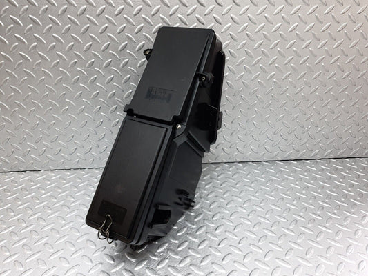 41580 Mercedes-Benz W124 200E Fuse Box A1245401150 A1245400182 A1245400282