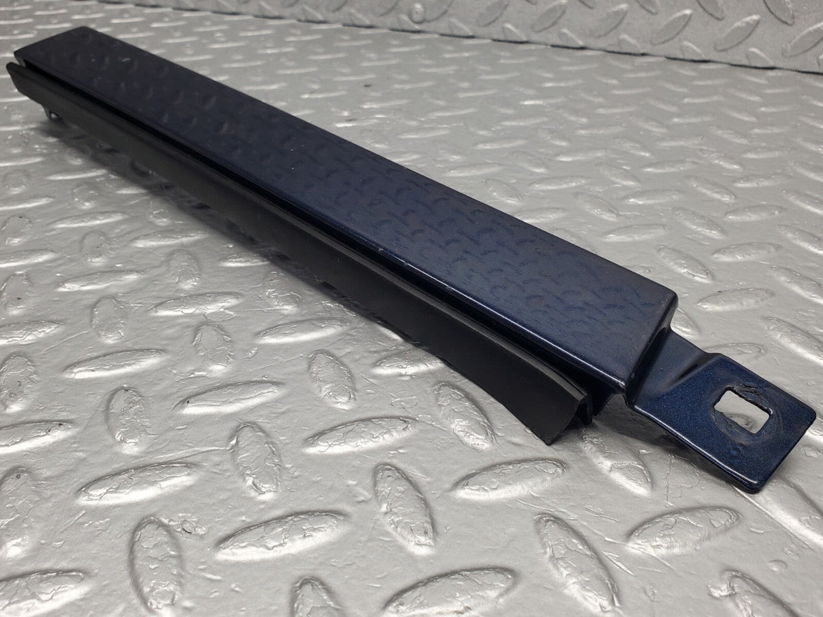 48954 Mercedes-Benz A124 320E Cabriolet Under Headlight Trim Right