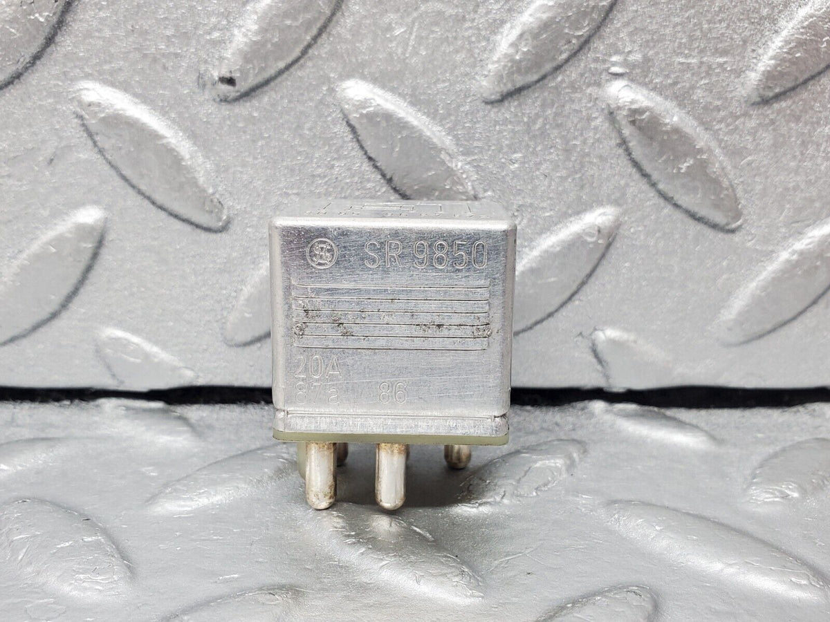 45536 Mercedes-Benz W126 420SE Multi Purpose Relay A0015420219