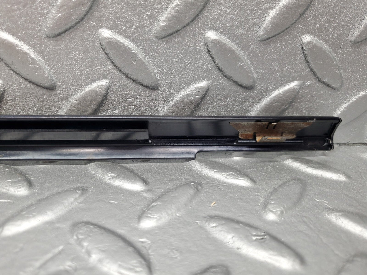 49067 Mercedes-Benz A124 320E Cabriolet Rear Left Window Moulding Trim