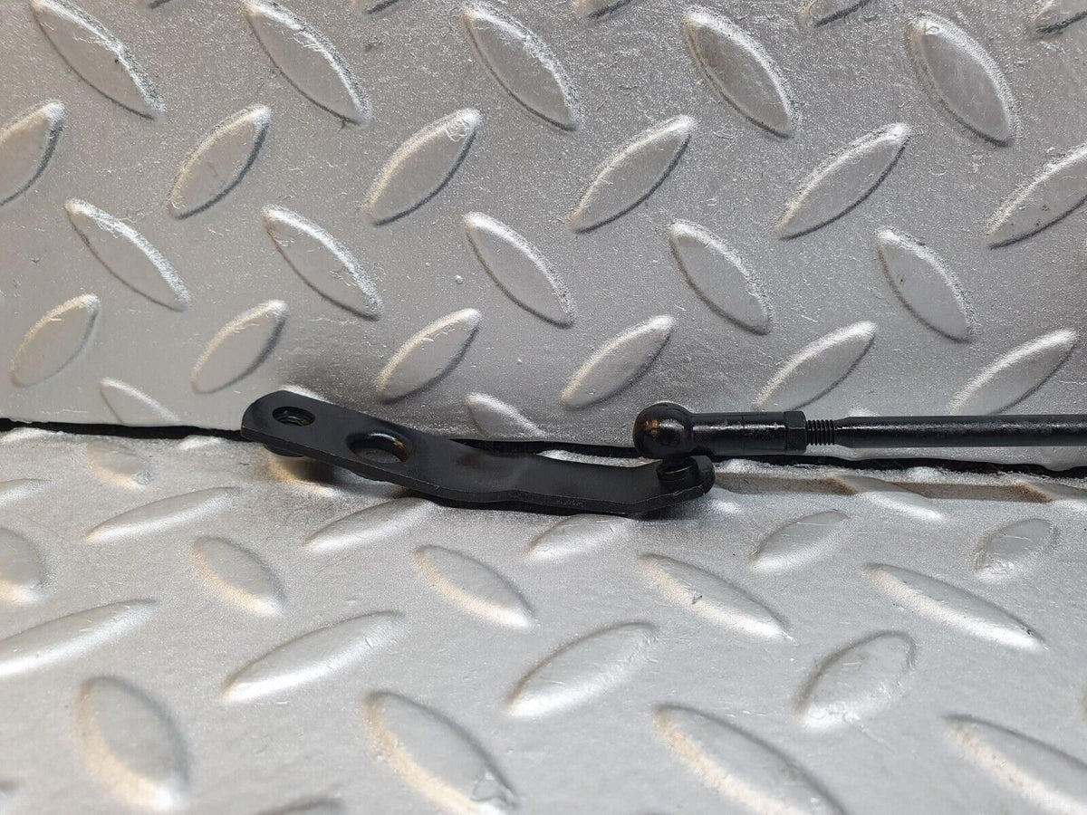 43838 Mercedes-Benz C126 380SEC Coupe Throttle Linkage A1163010297
