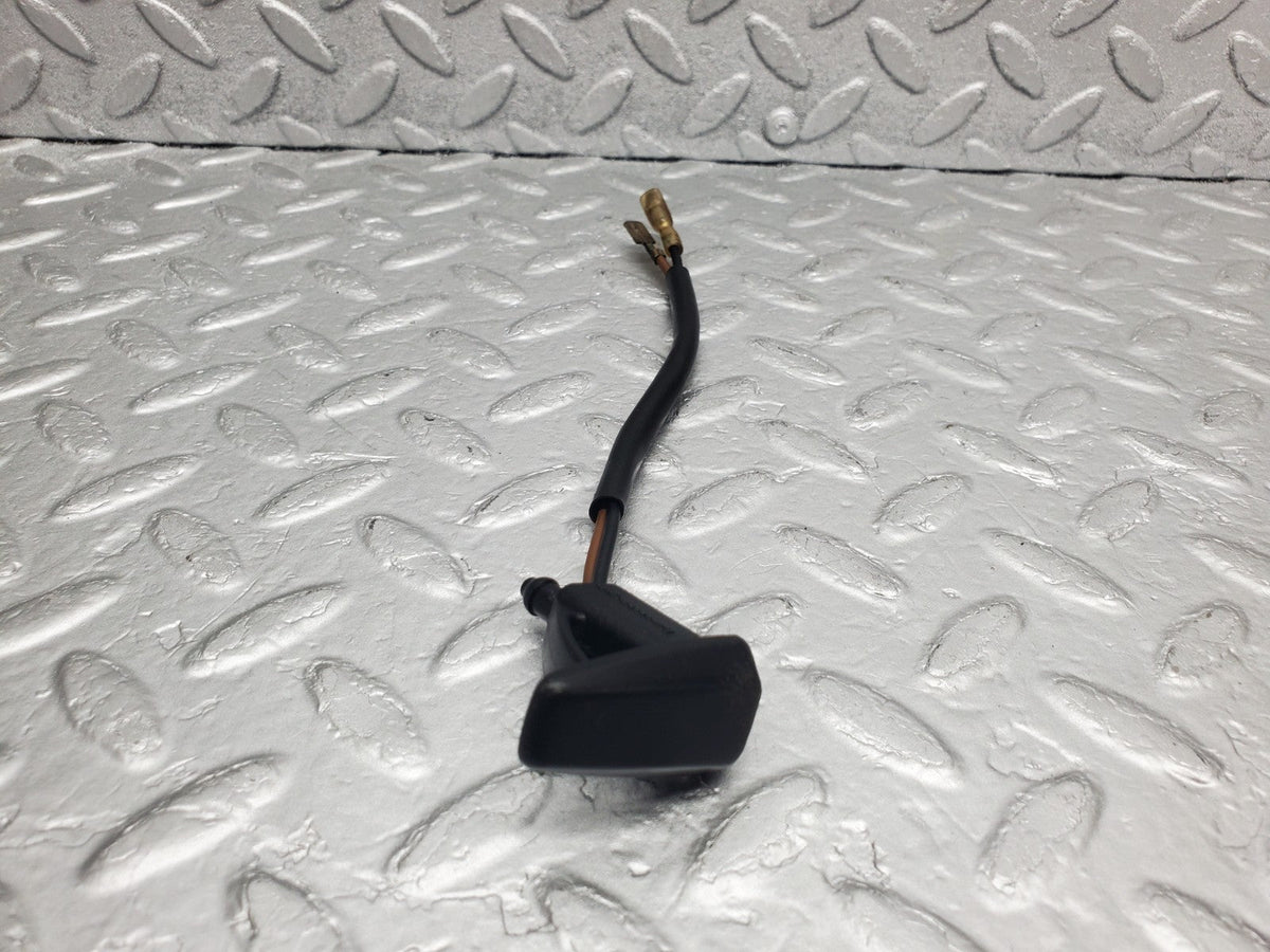 49575 Mercedes-Benz W201 Windscreen Washer Nozzle