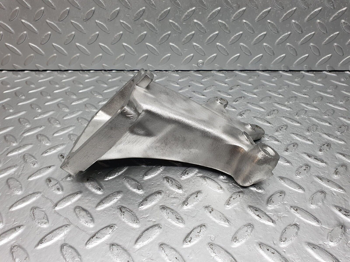41011 Mercedes-Benz W126 300SE Engine Mount Bracket Left Side A6032230604