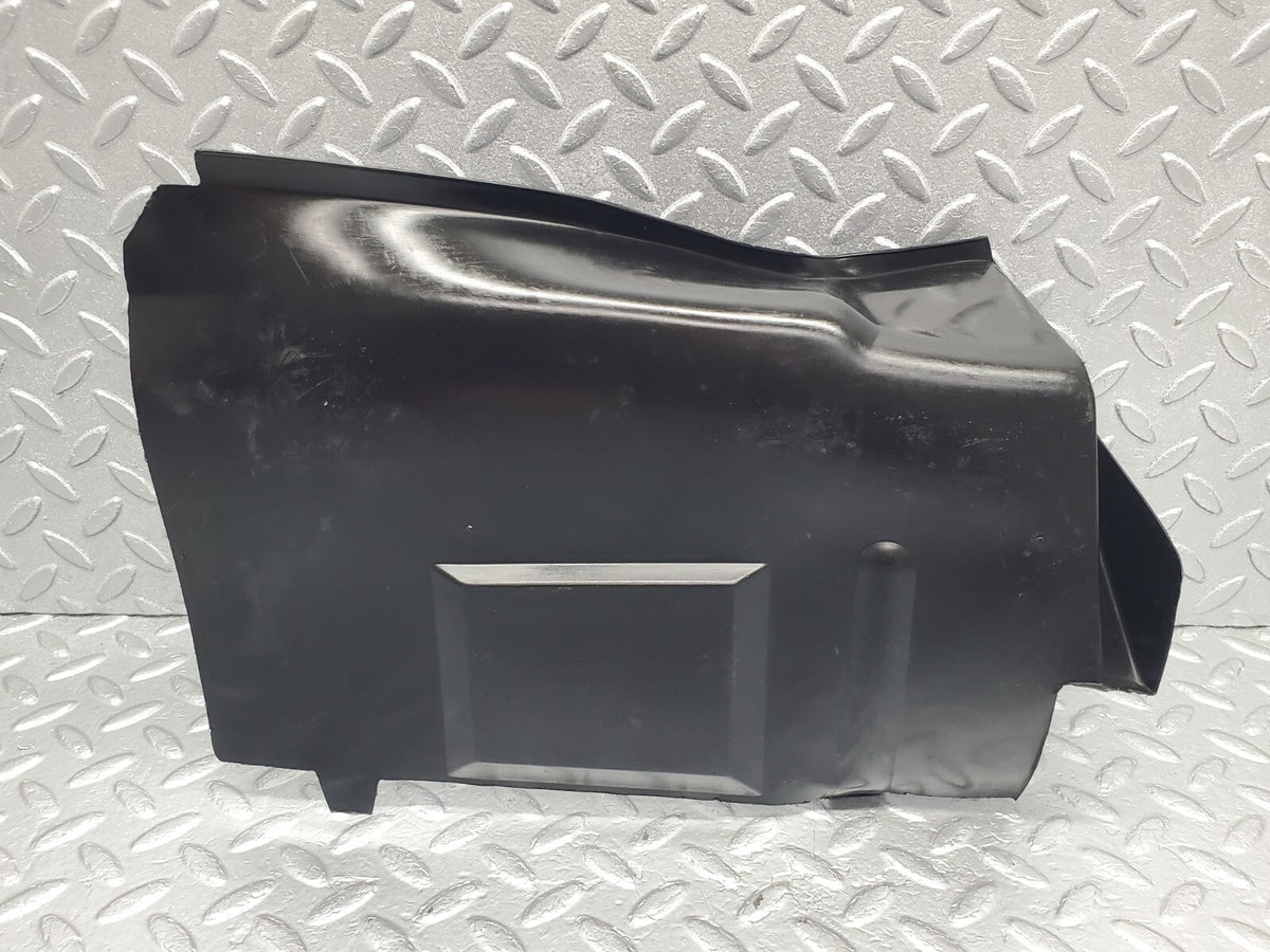 48956 Mercedes-Benz A124 320E Cabriolet Engine Compartment Cover Left Side A1246261930