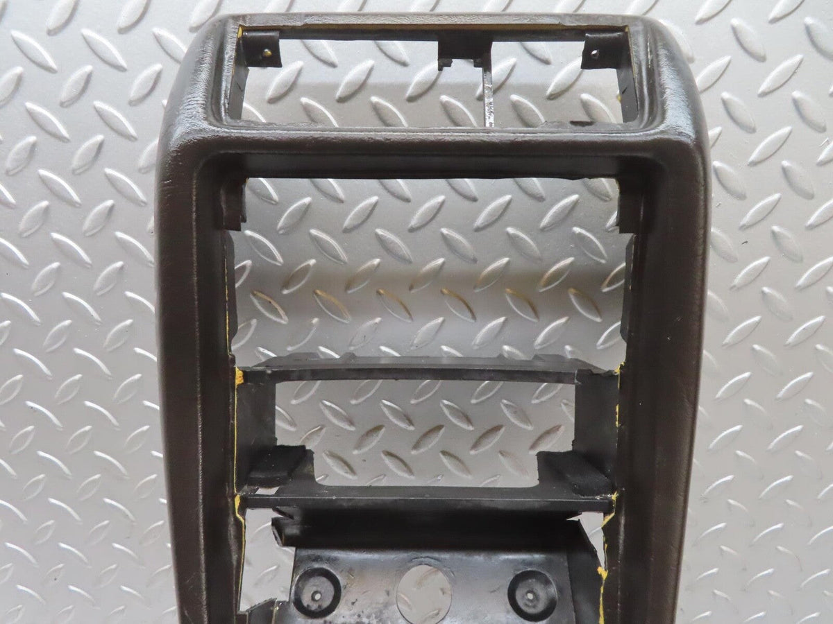 13574 Mercedes-Benz W123 200 Centre Console Black