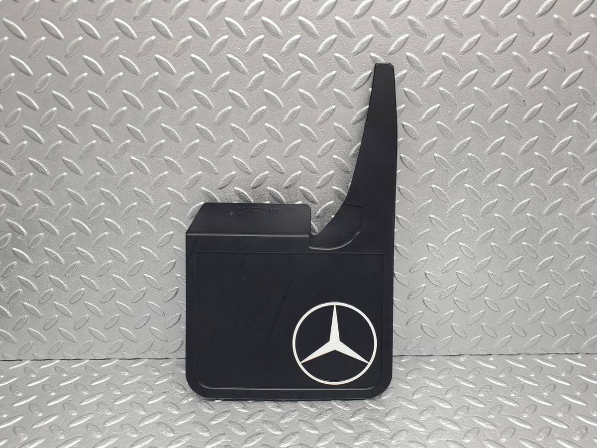 48713 Mercedes-Benz W123 Mud Flap Front Right Side New