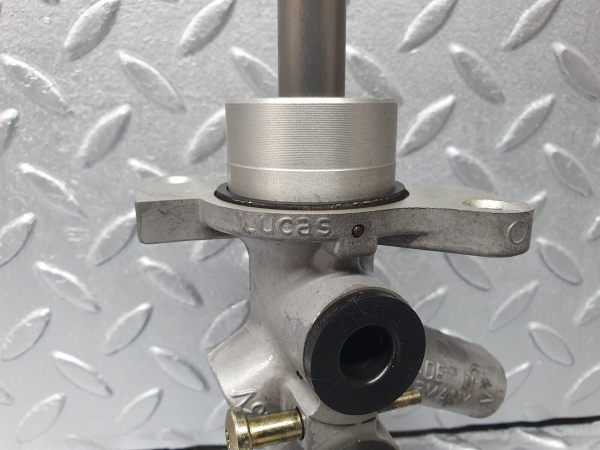 41790 Mercedes-Benz W202 C200 Brake Master Cylinder Lucas