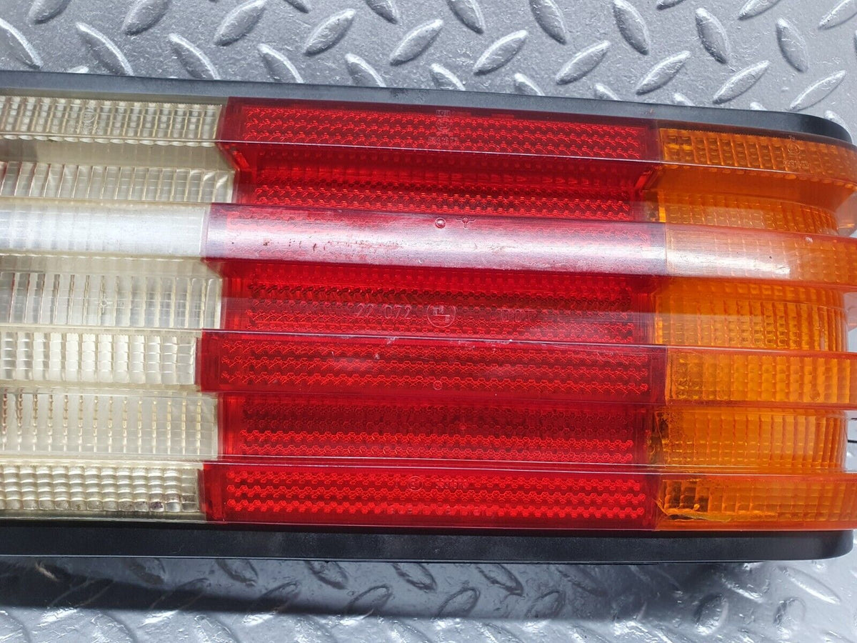 43621 Mercedes-Benz C126 380SEC Coupe Tail Light Right Side A1268201064