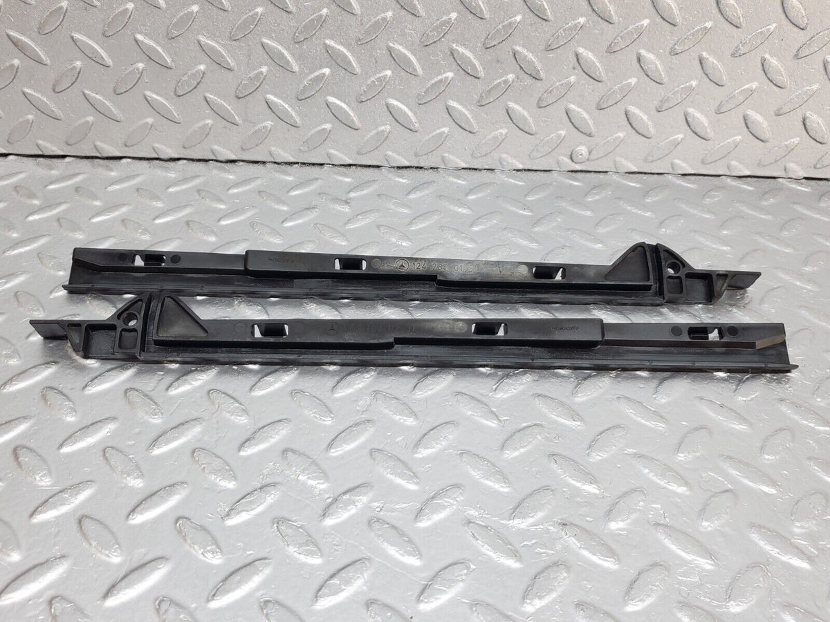 44676 Mercedes-Benz W124 220E Sunroof Frame Guide Rail A1247820131 A1247820231
