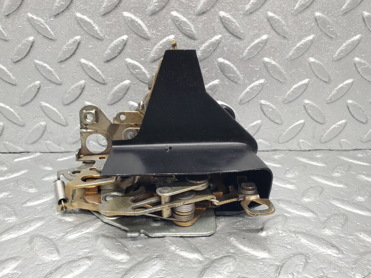 46383 Mercedes-Benz C123 280CE Coupe Left Door Lock Mechanism A1237230308