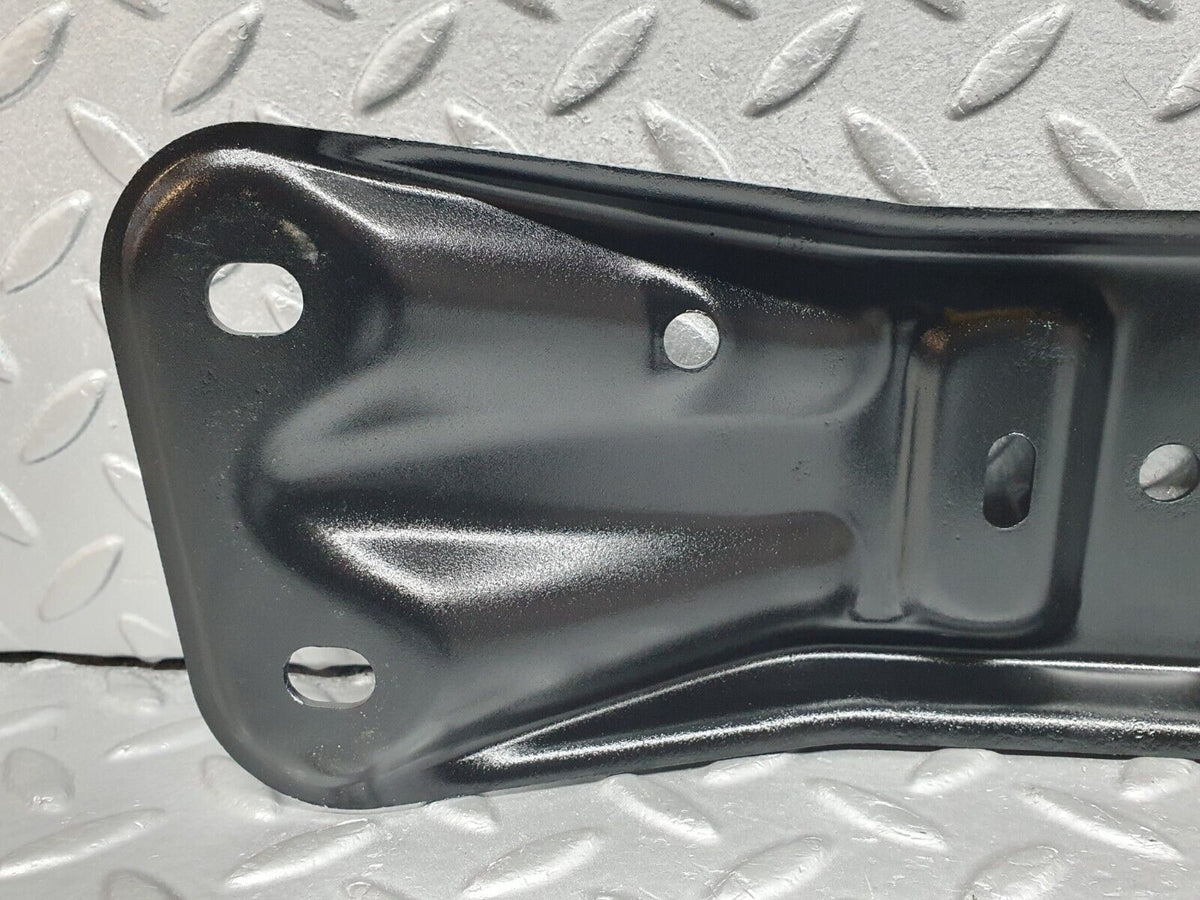41148 Mercedes-Benz W126 300SE Gearbox Mount Bracket