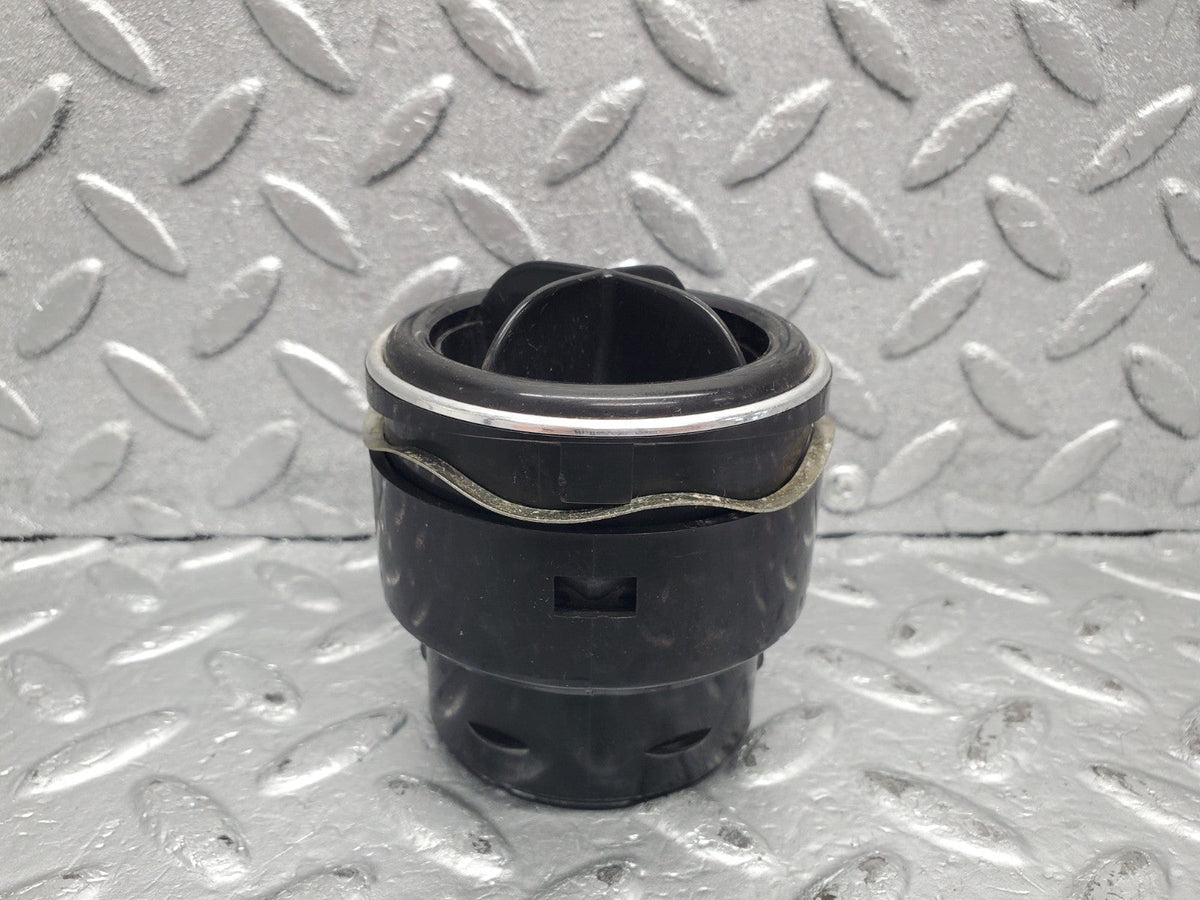 51367 Mercedes-Benz C107 R107 Dashboard Air Vent