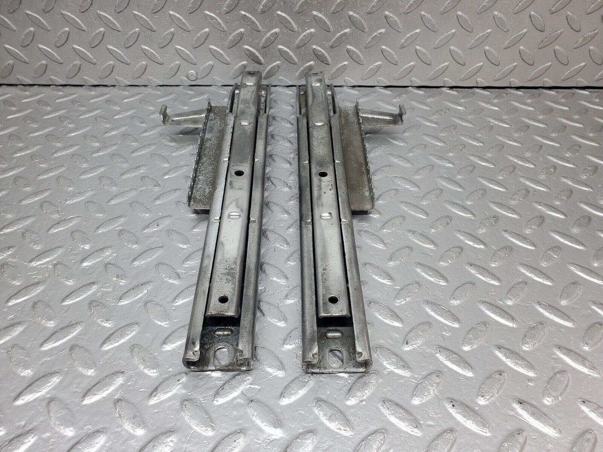 44533 Mercedes-Benz W123 280E Front Right Seat Rail Pair