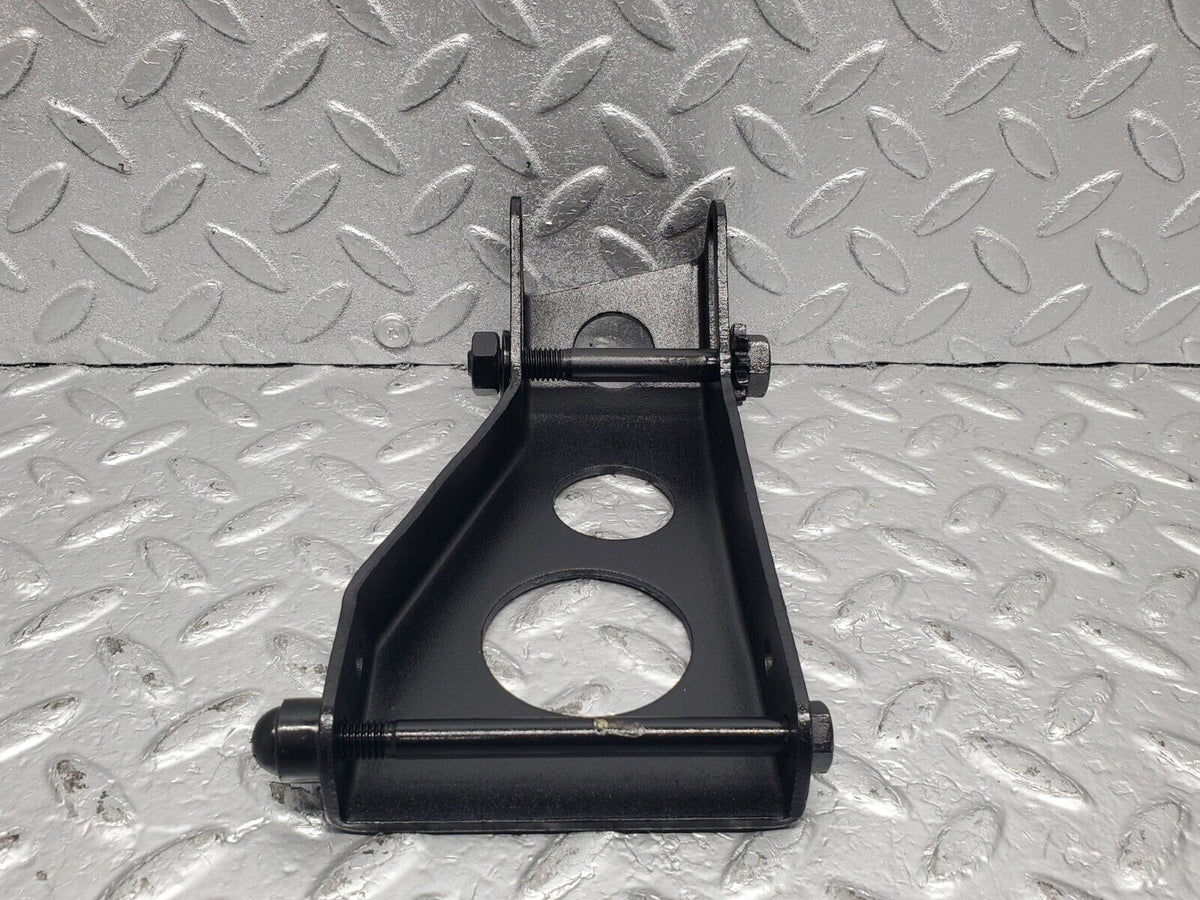 47416 Mercedes-Benz C126 500SEC Coupe Alternator Generator Bracket