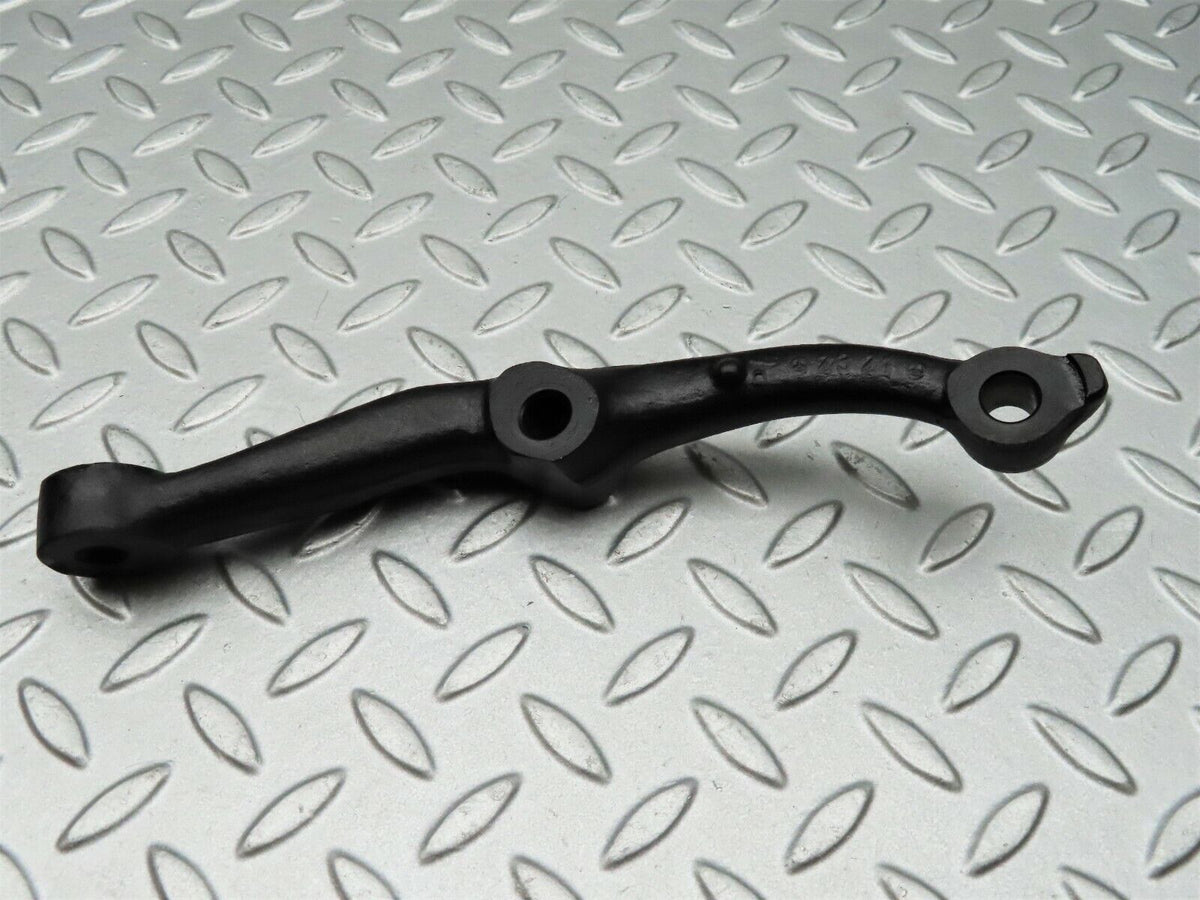 3928 Mercedes-Benz S123 200T Wagon Steering Arm Right